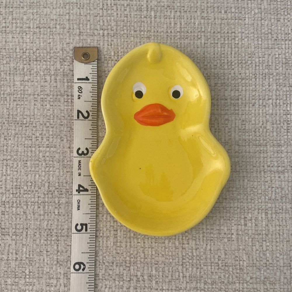 Yellow Duck Display Plate - Picture 3 of 4